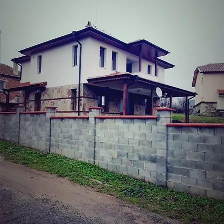 Fakia Guest house *
