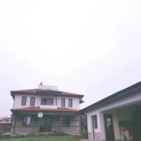 Fakia Guest house